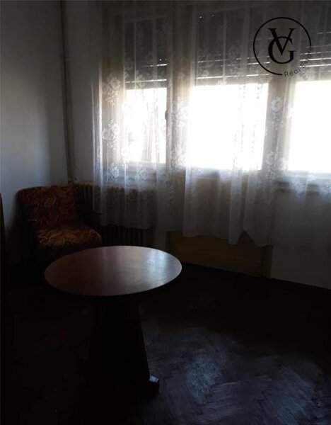 Centrul Vechi, renovabil apartament 3 camere